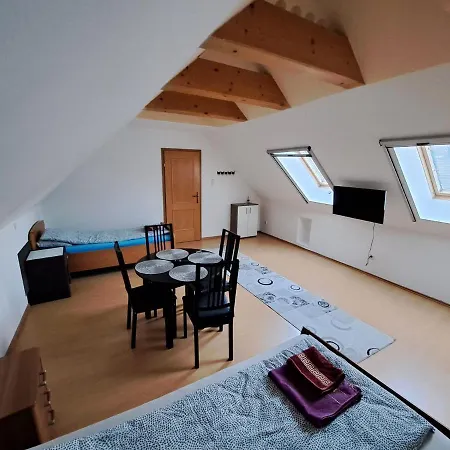 Hostelhollabrunn * Hollabrunn