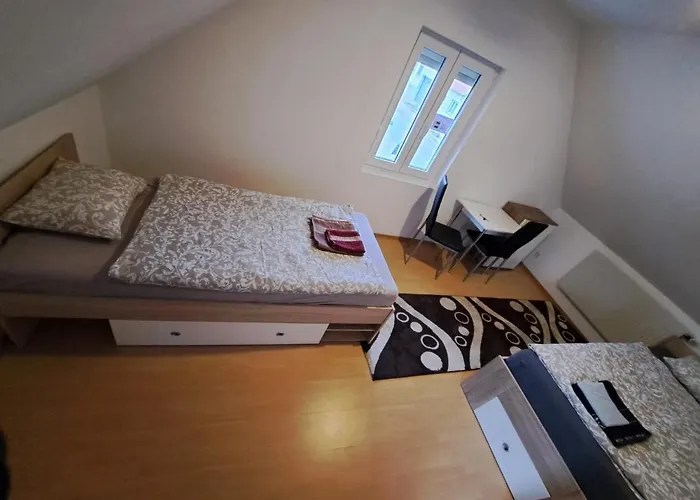 Hostelhollabrunn Vendégház *